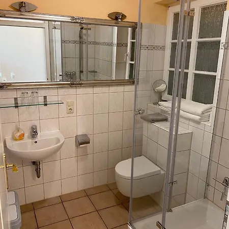 Grosszuegiges In Einem Kleinen Fachwerkhaus Apartment Doemitz